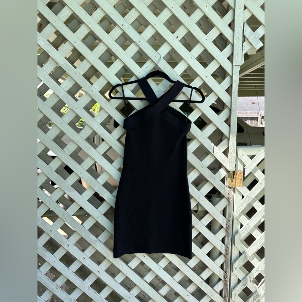 Aritzia Babaton Sculpt Knit Criss Cross Dress - Picture 11 of 12